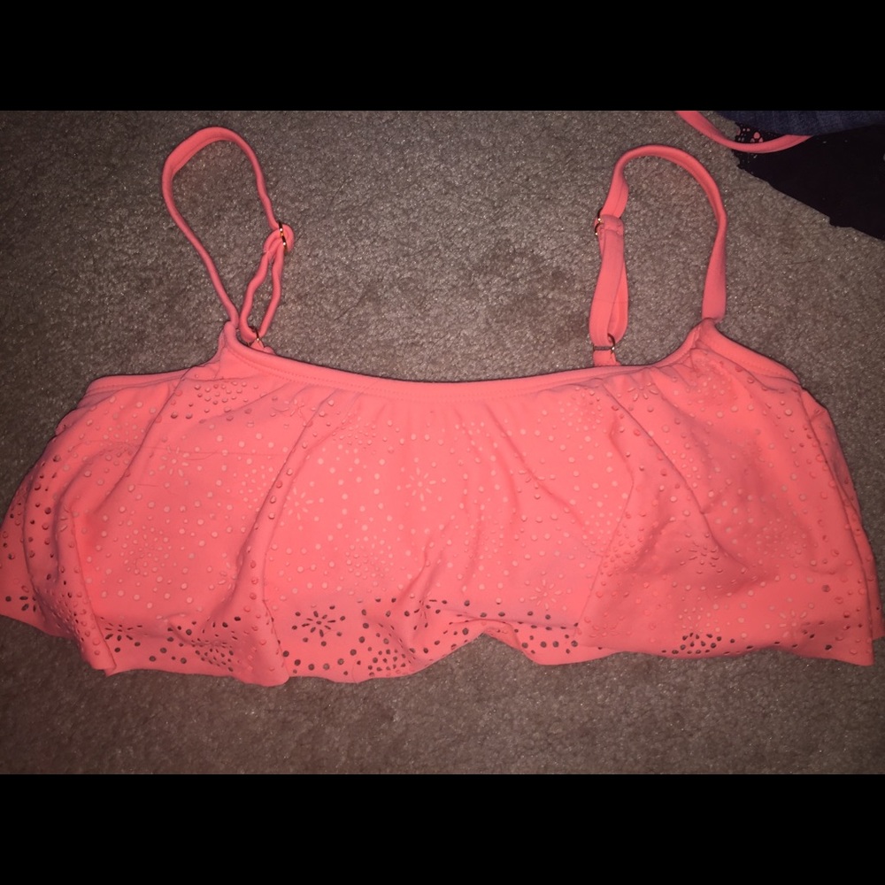 Flounce bikini top